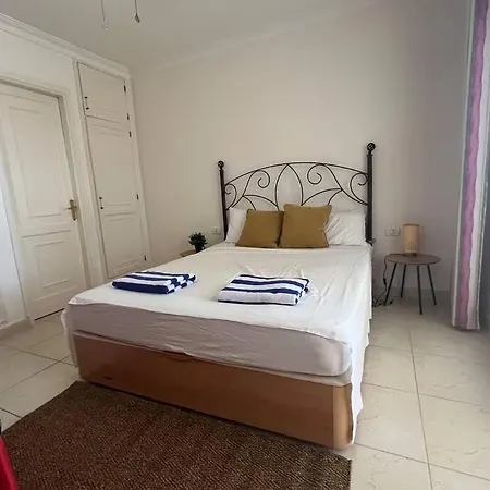 Smeraldo Tenerife San Eugenio דירה